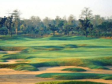 4 Days 3 Nights 3 Rounds Surabaya Golf Break
